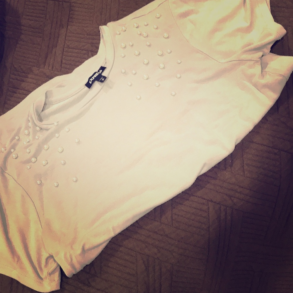 Classy top with faux pearls